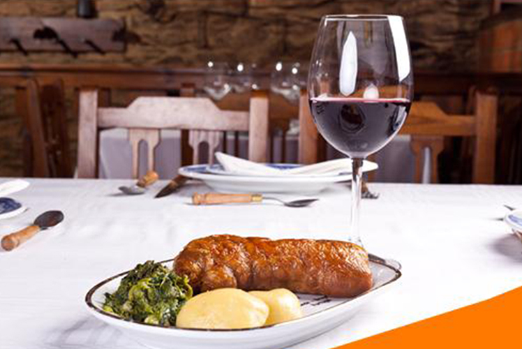 Azedo de Porco Bísaro com grelos